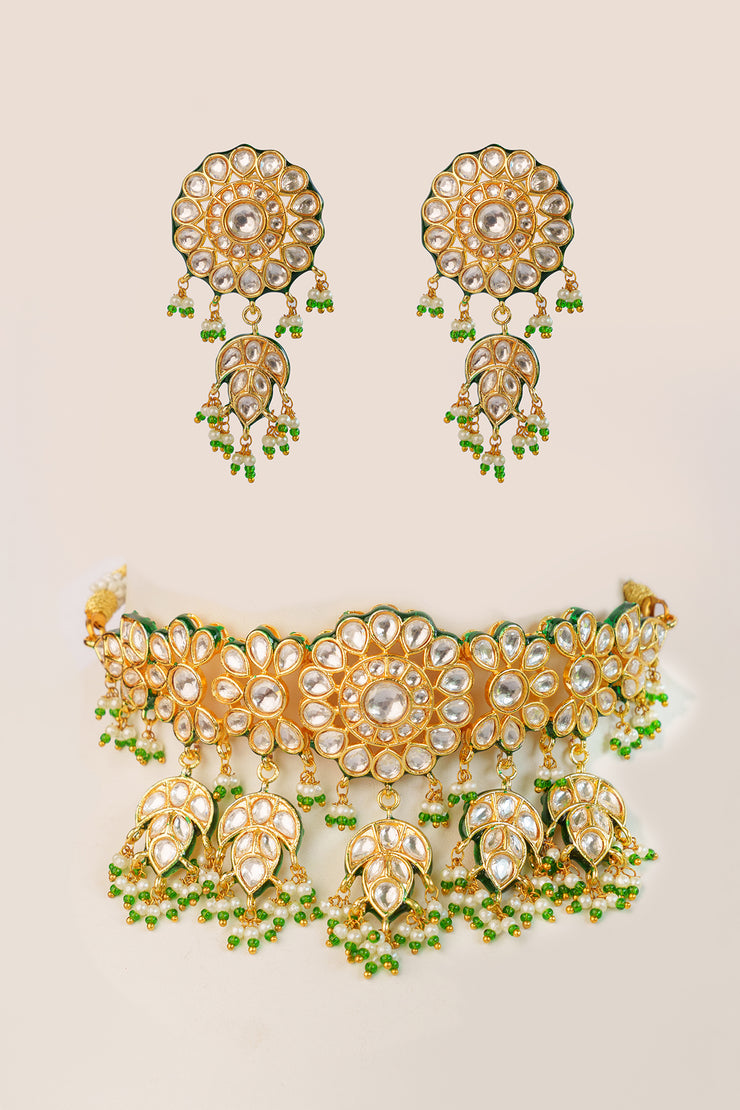 Avnissa Kundan Choker Set