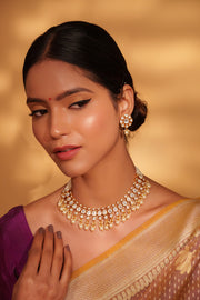 Dumeli Kundan Choker Set