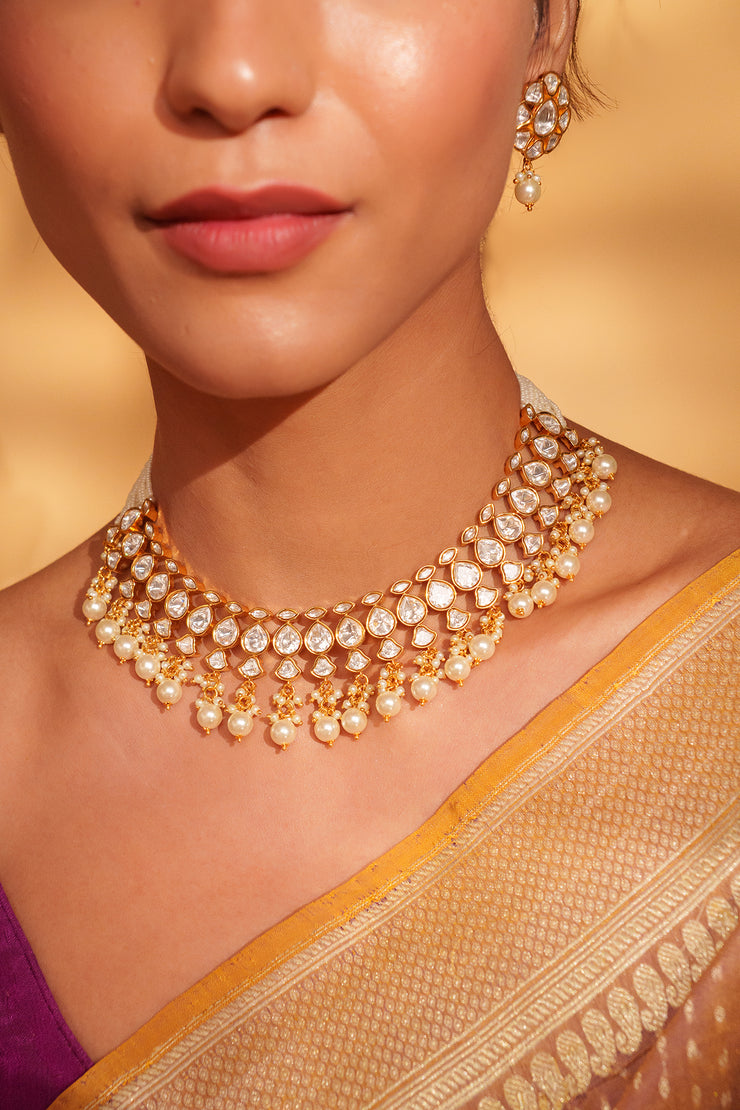 Dumeli Kundan Choker Set