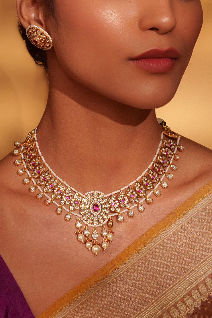 Dayita Kundan Necklace Set